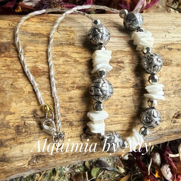 Bold silver textured bubbles and seashells maximalist necklace - Picture 2 of 9